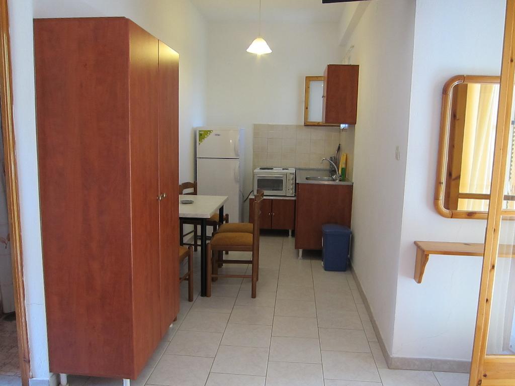 Artolithia Apartments Ríza Zewnętrze zdjęcie